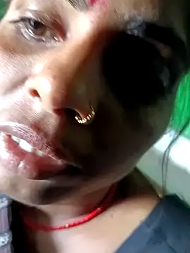 Snapshot of Priyakoli4568 chatting on April 14, 5:02 am Priyakoli4568 online show from April 14, 5:02 am