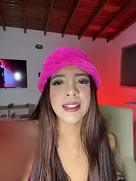 Snapshot of Pushaina__1 chatting on February 28, 5:19 am Pushaina 1 online show from February 28, 5:19 am