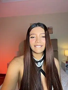 Snapshot of Pushaina__1 chatting on July 6, 3:47 am Pushaina 1 online show from July 6, 3:47 am