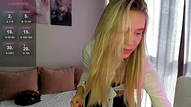 Elysia kiss online show from March 1, 11:12 am