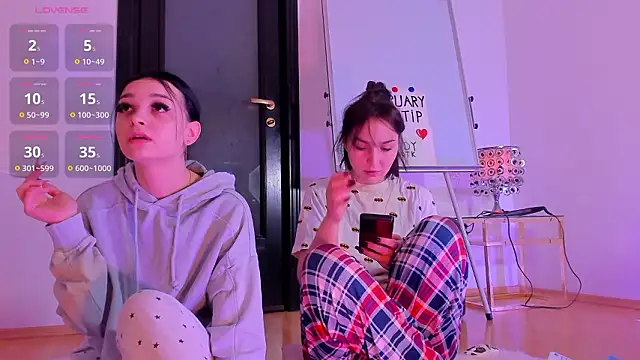 Peanaughty online show from February 27, 7:41 am