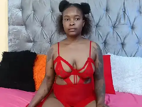 Snapshot of Lavendaxxx chatting on February 6, 2:31 pm Lavendaxxx online show from February 6, 2:31 pm