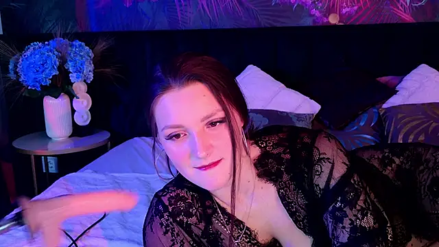 Vixsariaaa online show from February 8, 5:05 pm