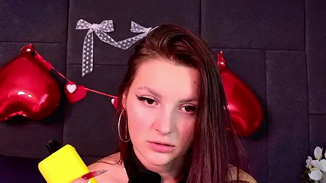 Vixsariaaa online show from February 17, 4:46 pm