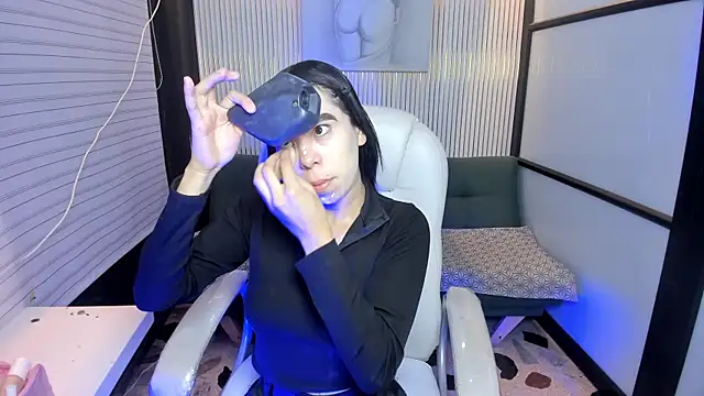 Snapshot of GemmaBrown chatting on February 9, 12:53 pm GemmaBrown online show from February 9, 12:53 pm