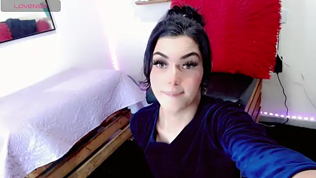 NathalialLooes online show from February 2, 11:03 pm