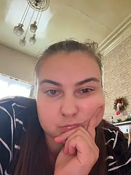 AlyaX X online show from May 6, 1:27 pm
