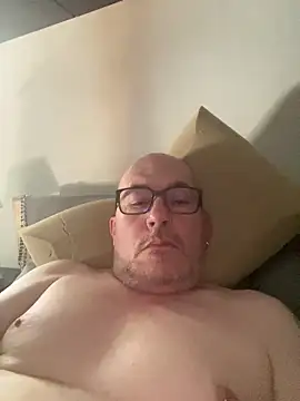 Pimouss01000 online show from June 18, 1:37 pm