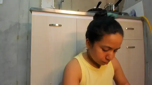 Snapshot of chiarafustox chatting on April 16, 1:17 am chiarafustox online show from April 16, 1:17 am