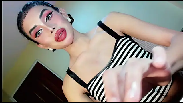 tiffanymers online show from February 11, 6:18 am