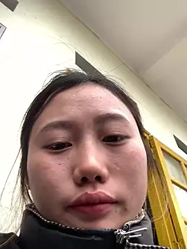 Snapshot of ngoccc-nga chatting on February 9, 3:32 am ngoccc-nga online show from February 9, 3:32 am