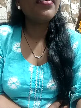 Snapshot of Parul-009 chatting on February 1, 7:34 pm Parul-009 online show from February 1, 7:34 pm