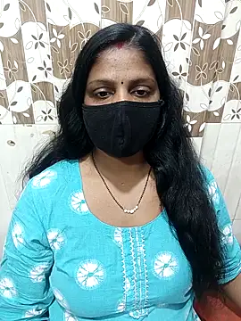 Snapshot of Parul-009 chatting on February 5, 5:12 am Parul-009 online show from February 5, 5:12 am