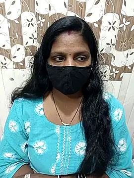 Snapshot of Parul-009 chatting on February 14, 8:00 am Parul-009 online show from February 14, 8:00 am