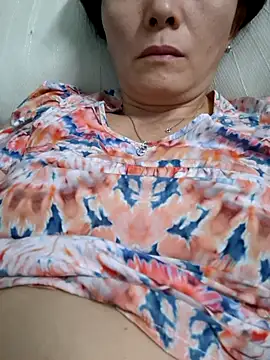 Baby-loveass69 online show from April 27, 2:37 pm