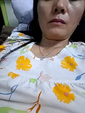 Baby-loveass69 online show from May 5, 12:24 pm