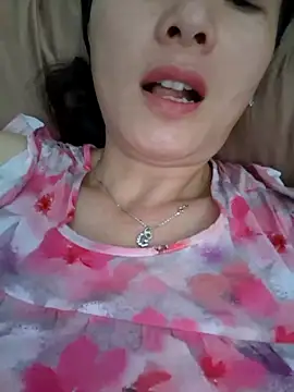 Baby-loveass69 online show from May 8, 11:21 pm