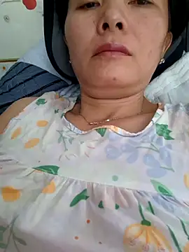 Baby-loveass69 online show from May 26, 12:28 am