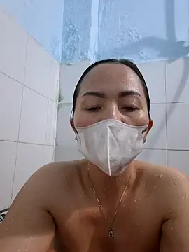Baby-loveass69 online show from May 26, 12:45 pm
