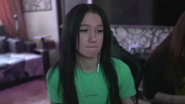 Snapshot of Carolina_G0lden chatting on February 21, 10:49 am Carolina G0lden online show from February 21, 10:49 am