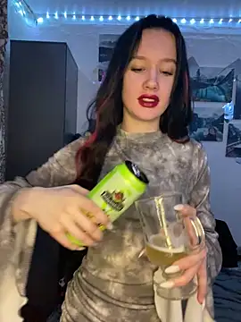 Carolina G0lden online show from April 14, 9:32 pm