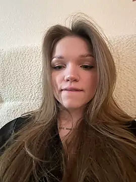 StreetSquirt online show from May 28, 4:15 pm