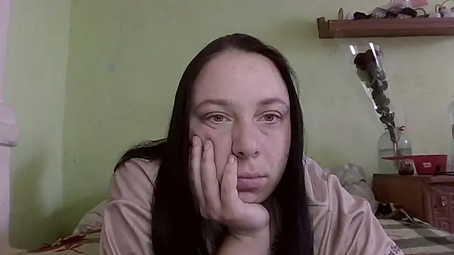 MillaSourety online show from March 15, 8:31 am