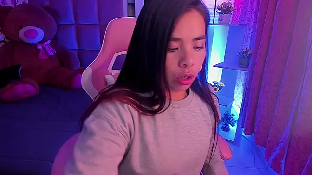 Snapshot of liany_taylor chatting on February 25, 9:13 pm liany taylor online show from February 25, 9:13 pm