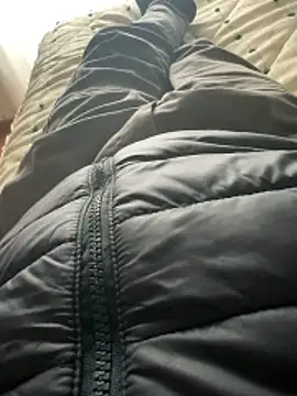 Snapshot of kipsy0 chatting on February 27, 3:01 pm kipsy0 online show from February 27, 3:01 pm