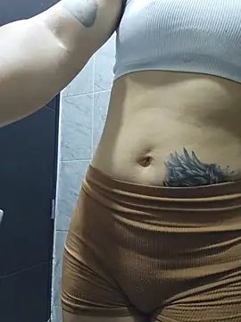 Snapshot of Kitty_San_xXx chatting on February 15, 10:06 pm Kitty San xXx online show from February 15, 10:06 pm