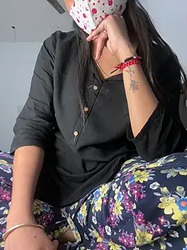 kavyababy00 online show from February 7, 12:09 pm