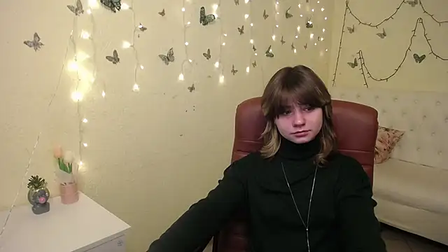 Snapshot of AnnaWest_ chatting on February 23, 6:22 am AnnaWest online show from February 23, 6:22 am