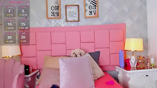 dolly kitter online show from March 7, 11:40 am