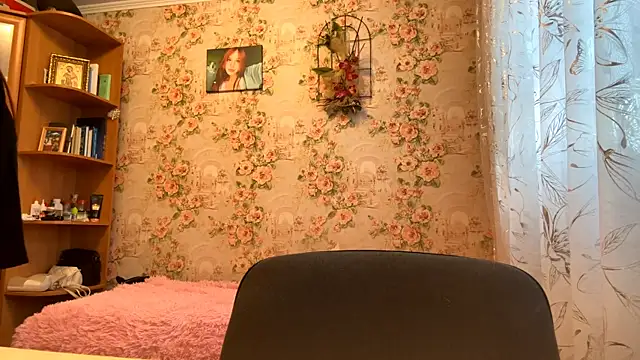 KatheyMichelfelder online show from February 17, 6:21 am