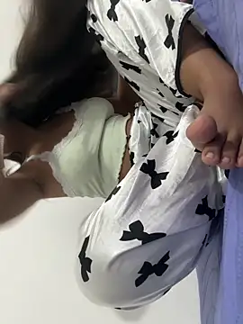 Snapshot of Baby_morena12 chatting on February 2, 1:59 am Baby morena12 online show from February 2, 1:59 am