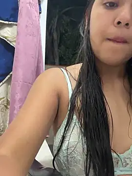 Snapshot of Baby_morena12 chatting on February 10, 3:21 am Baby morena12 online show from February 10, 3:21 am