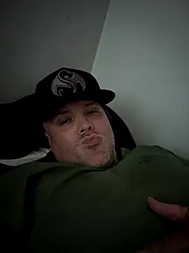 Flyrock69 online show from April 14, 9:32 pm