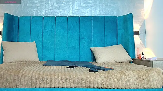 Snapshot of dulcenena_moon chatting on February 7, 11:25 am dulcenena moon online show from February 7, 11:25 am