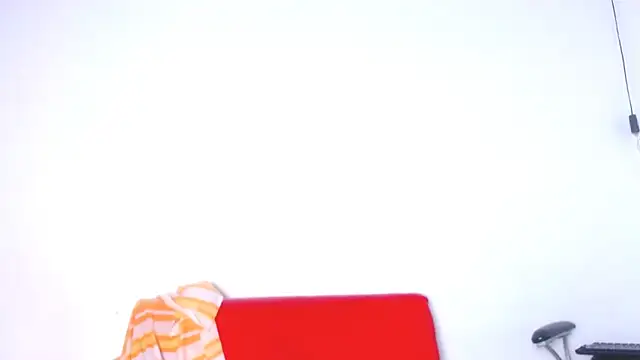Snapshot of arielnoir6958 chatting on June 12, 10:30 pm arielnoir6958 online show from June 12, 10:30 pm