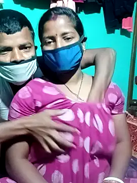 Snapshot of Your_deshibhabi25years chatting on February 21, 3:35 pm Your deshibhabi25years online show from February 21, 3:35 pm