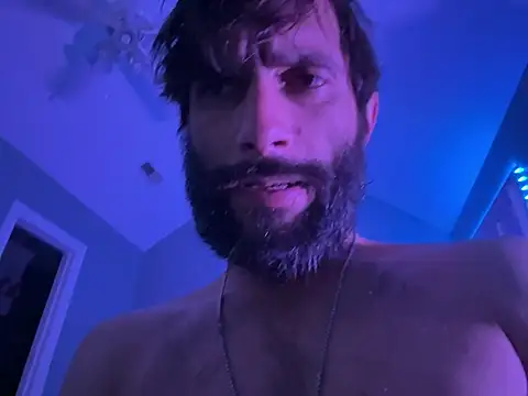 TrndSettr online show from February 28, 10:44 pm