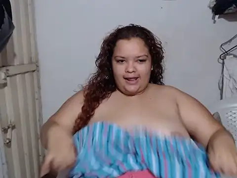 Snapshot of Diosa_Rosa chatting on February 12, 5:46 am Diosa Rosa online show from February 12, 5:46 am