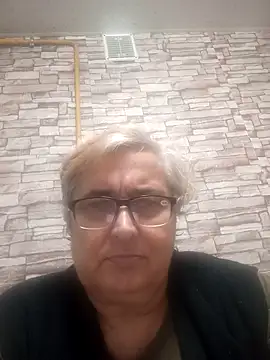 Snapshot of SusanStar874 chatting on February 16, 6:37 pm SusanStar874 online show from February 16, 6:37 pm