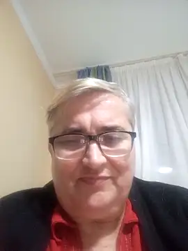 Snapshot of SusanStar874 chatting on February 19, 4:25 pm SusanStar874 online show from February 19, 4:25 pm