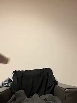 Snapshot of BigCatXLOfficial chatting on February 20, 9:37 pm BigCatXLOfficial online show from February 20, 9:37 pm