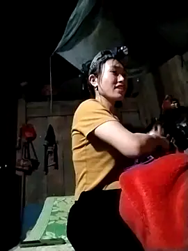 bemupcute online show from February 2, 12:15 pm