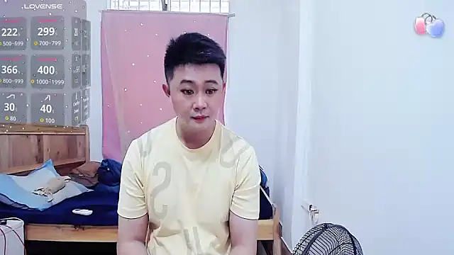 wwwhh777 online show from April 7, 6:25 am