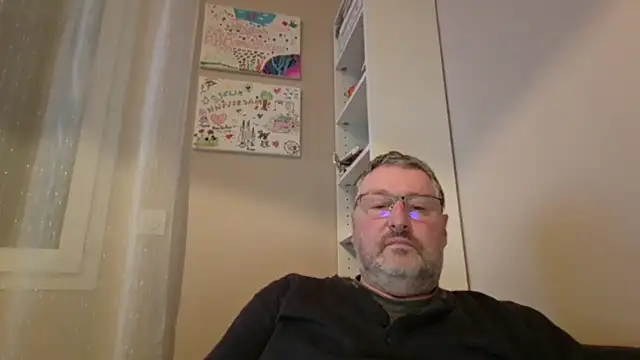 doudou310 online show from February 20, 5:37 am