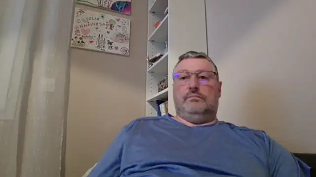 doudou310 online show from March 30, 4:24 am