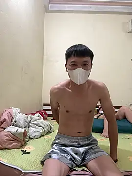 holl110 online show from February 28, 12:39 pm